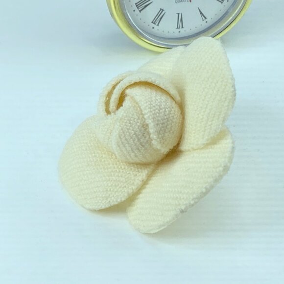 Authentic Chanel Cosage Camellia cloth white cremey ladies brooch 3 1/8" GS172 - Picture 3 of 8